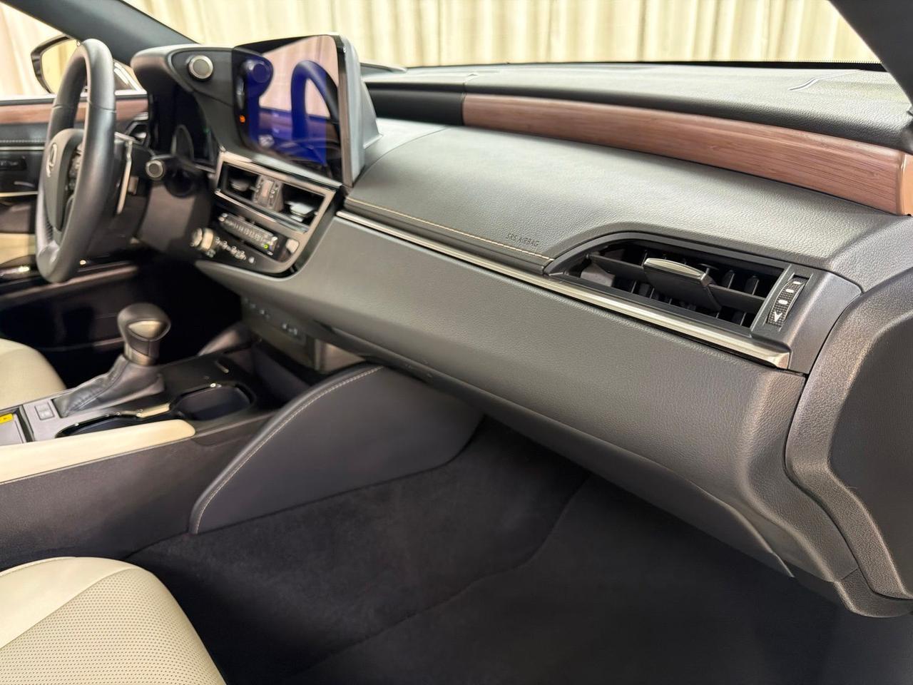 2025 Lexus ES 300h Annapolis MD