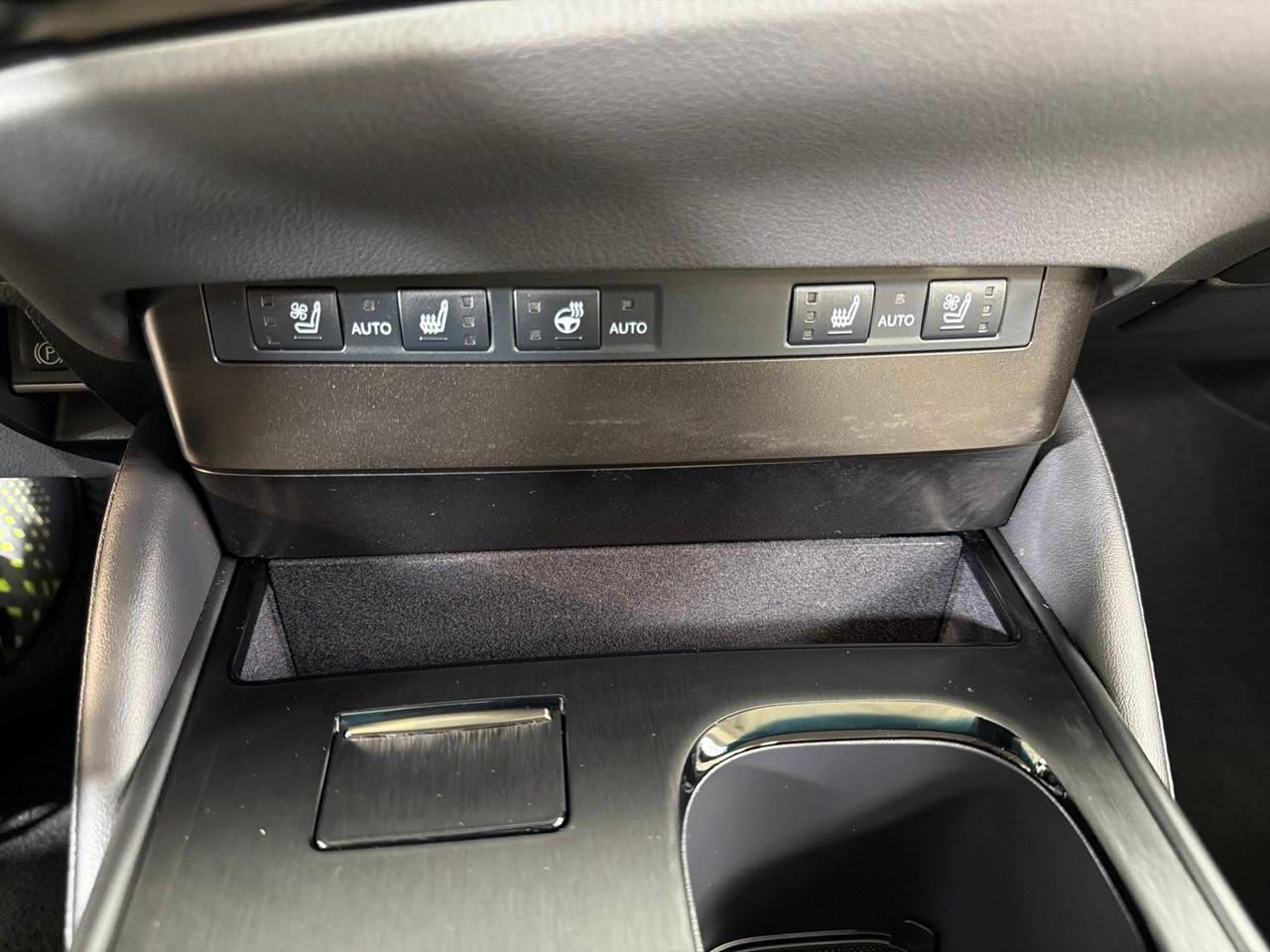 2025 Lexus ES 300h Annapolis MD