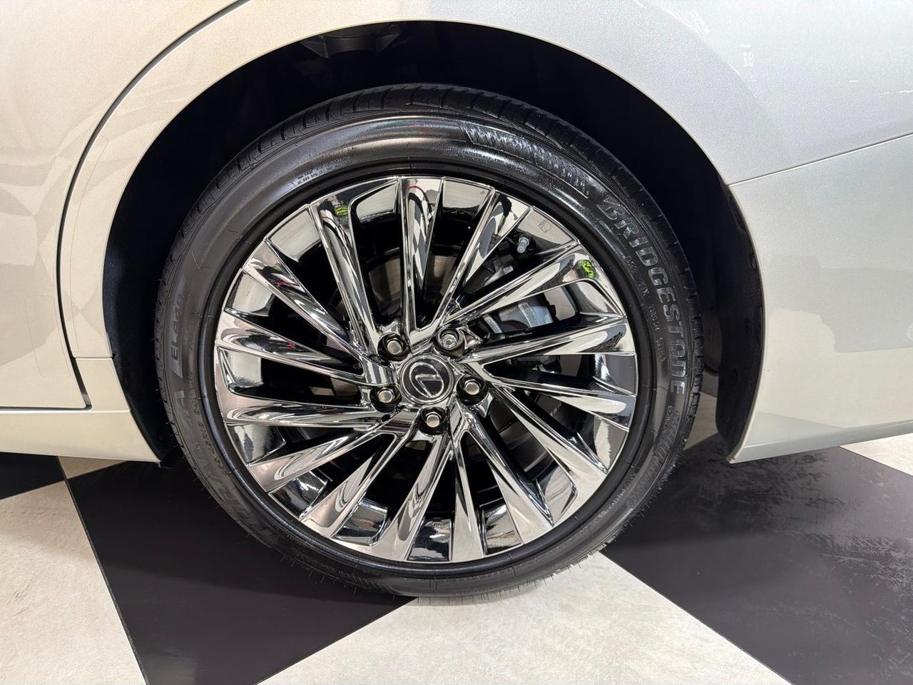 2025 Lexus ES 300h Annapolis MD