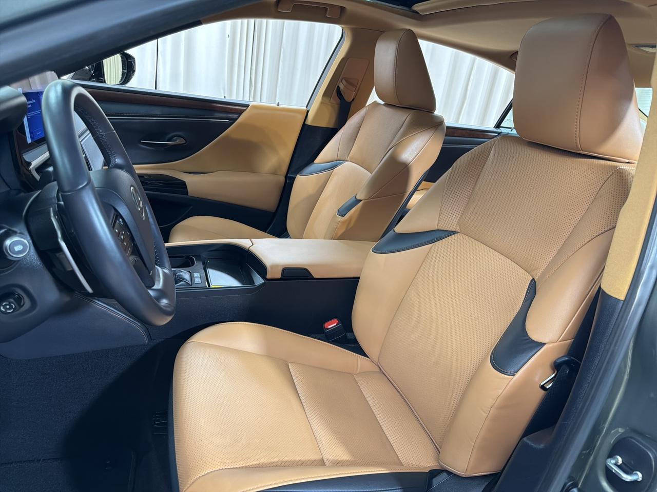 2025 Lexus ES 300h Annapolis MD