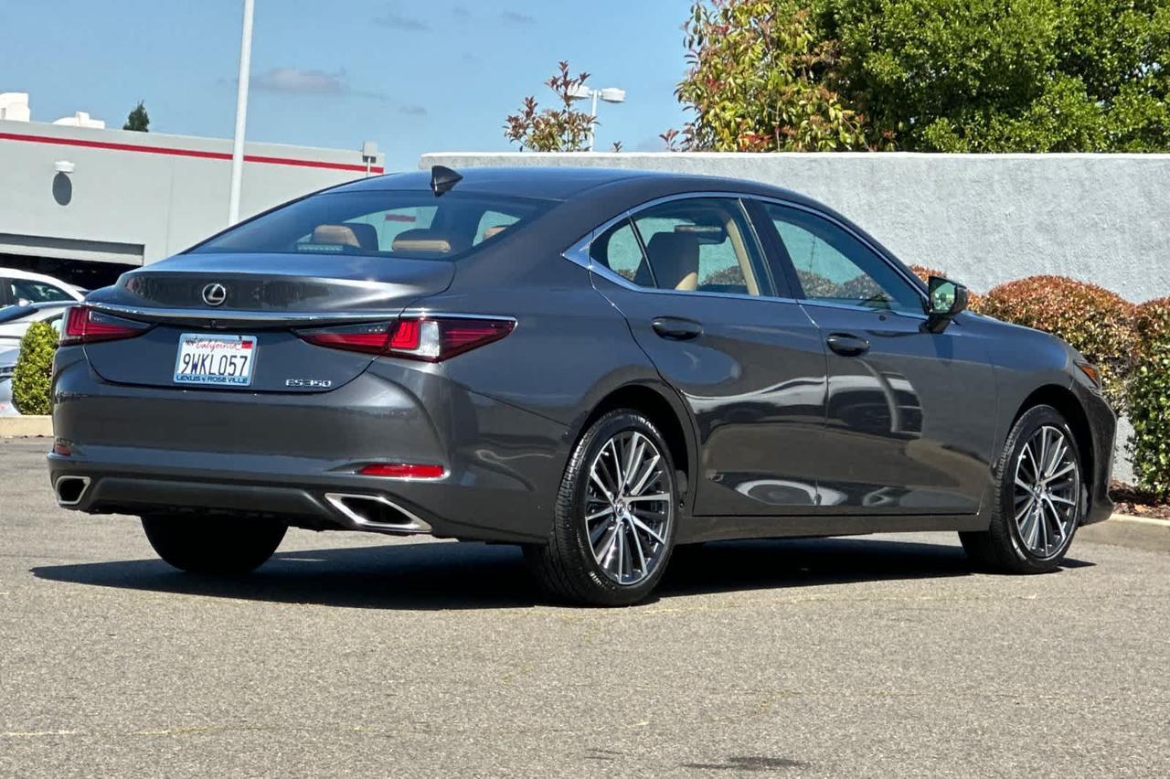 2025 Lexus ES 350