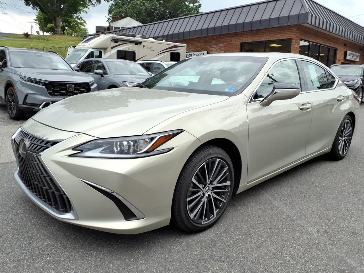 2025 Lexus ES 350 Base Roanoke VA