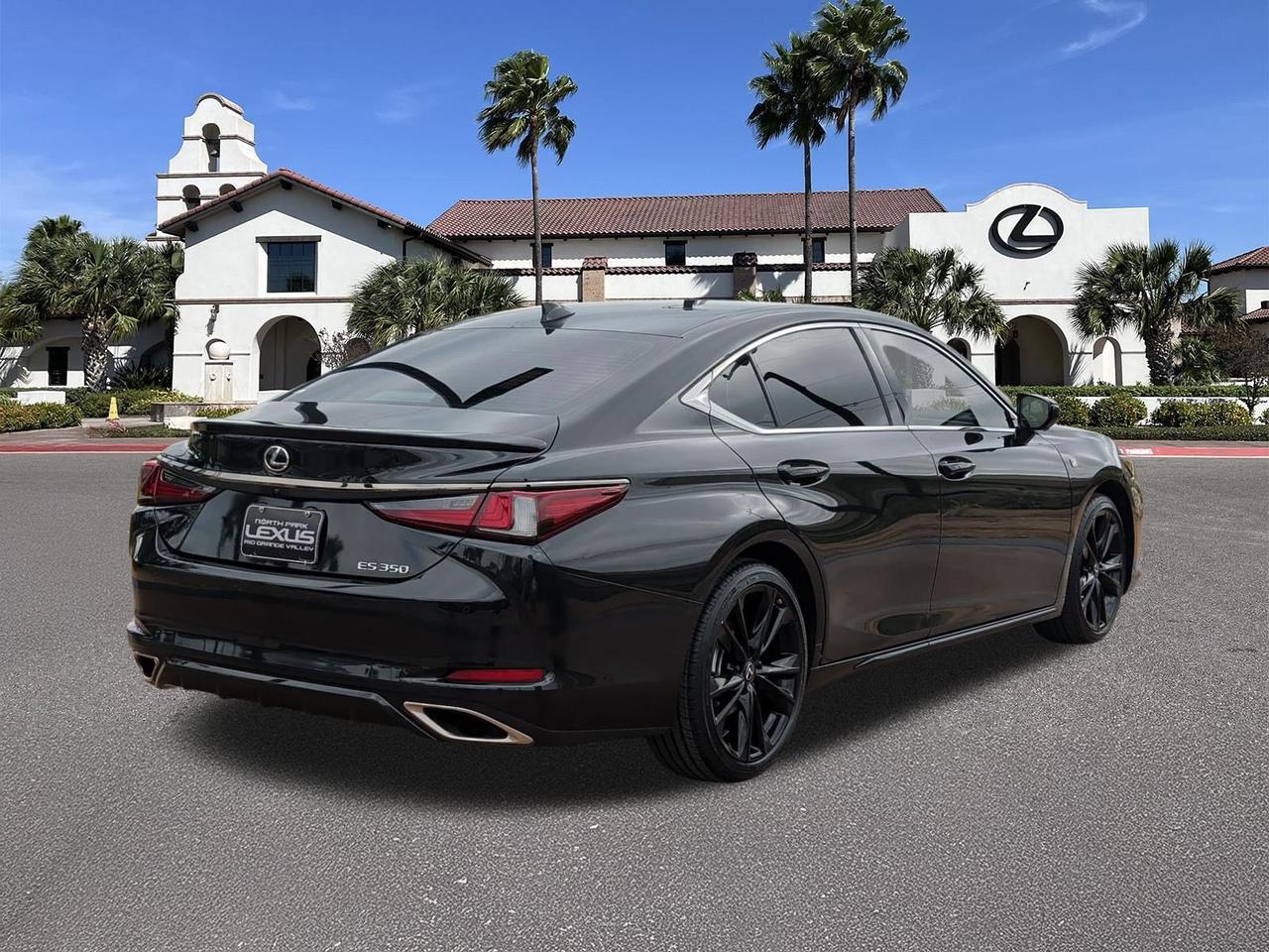 2025 Lexus ES 350 F SPORT Handling
