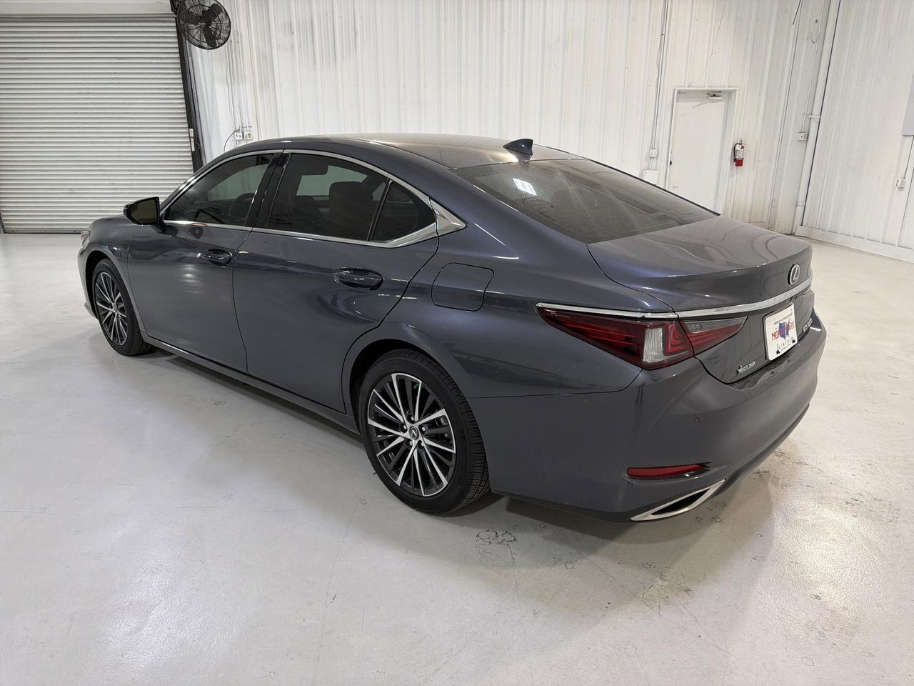 2025 Lexus ES 350