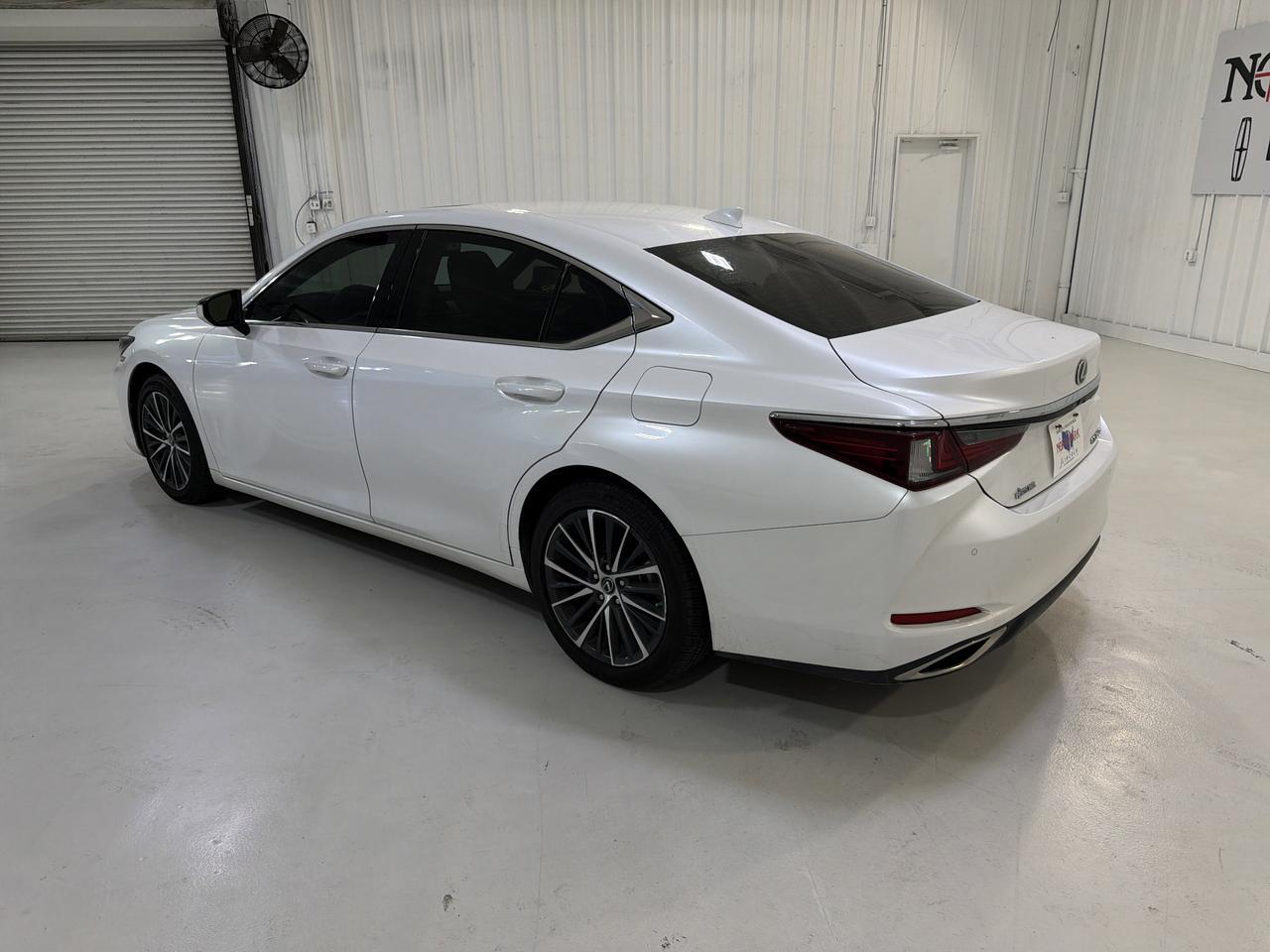 2025 Lexus ES 350