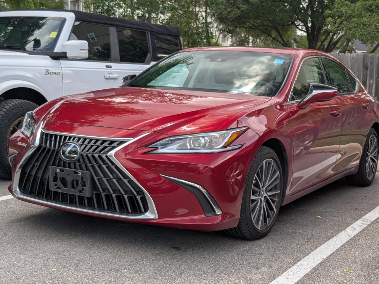 2025 Lexus ES 350