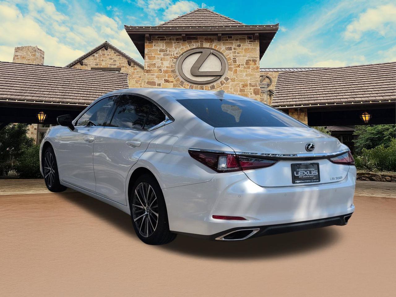 2025 Lexus ES 350
