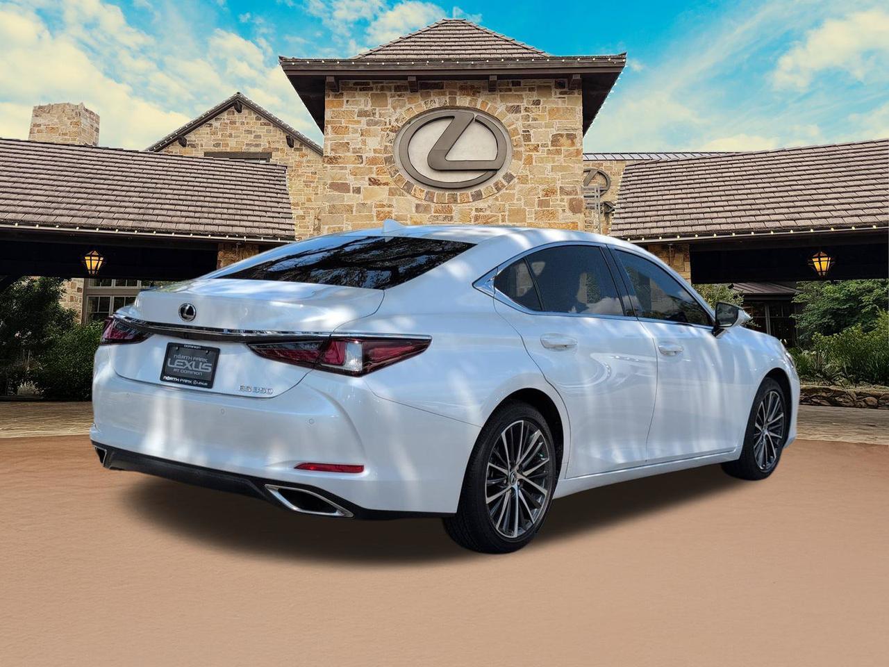 2025 Lexus ES 350
