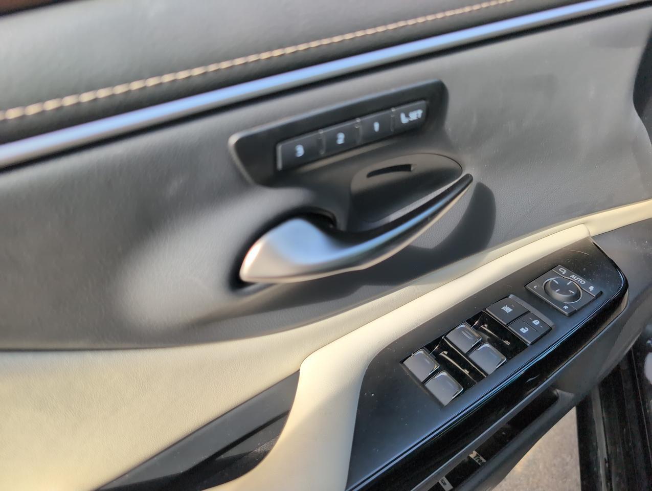 2025 Lexus ES 350 San Antonio TX