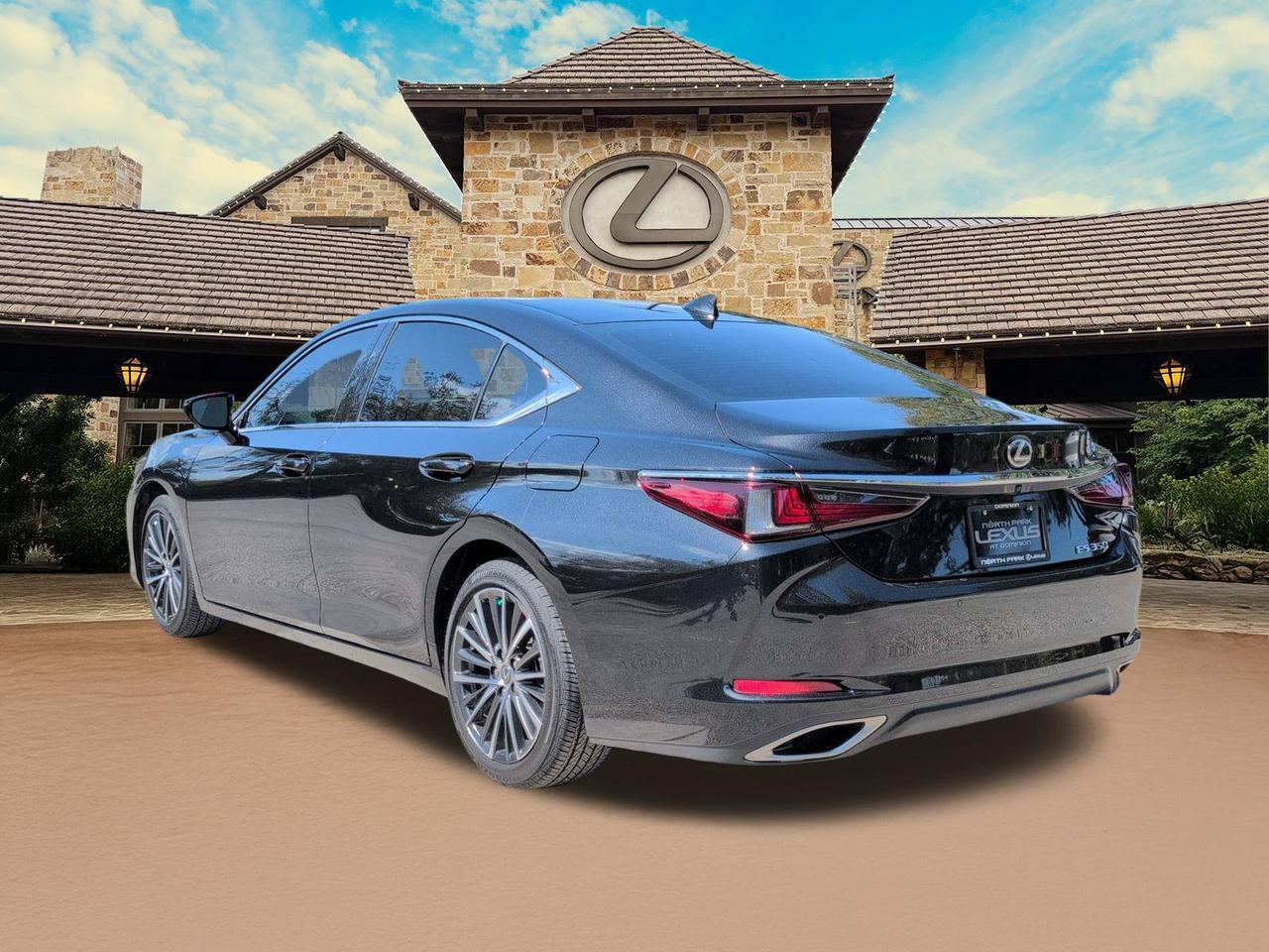 2025 Lexus ES 350