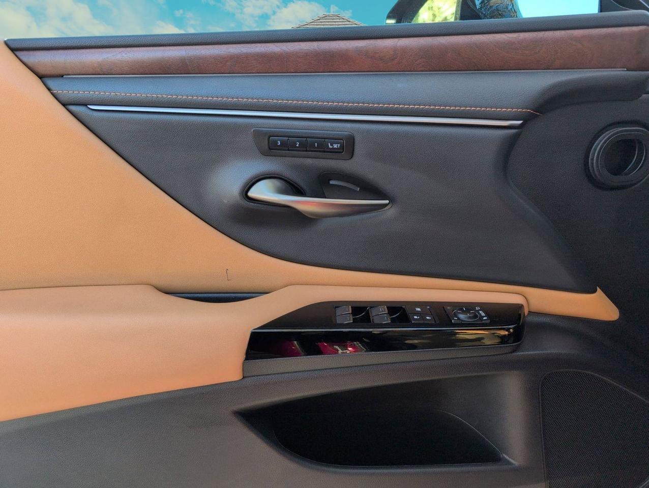 2025 Lexus ES 350 San Antonio TX