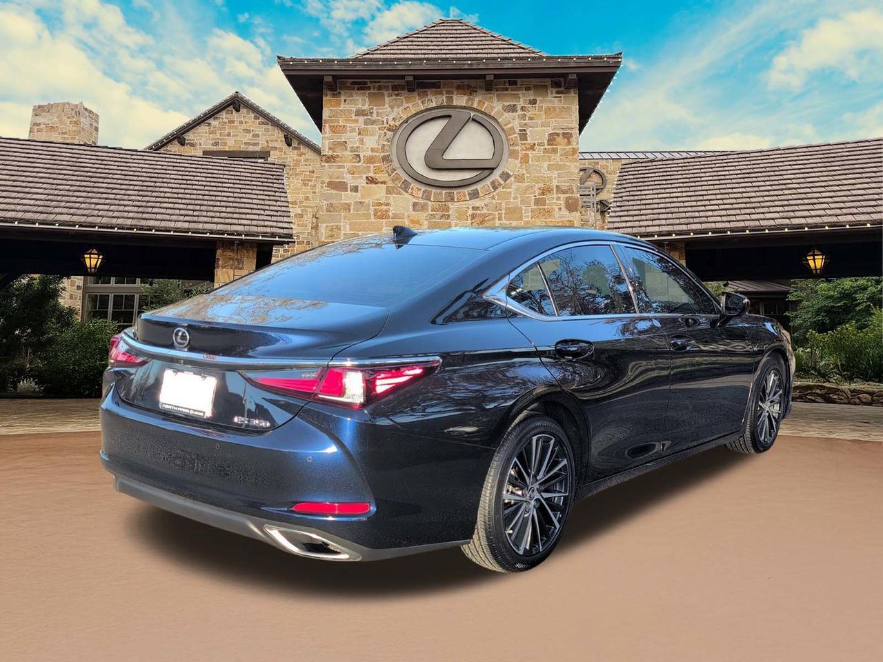 2025 Lexus ES 350