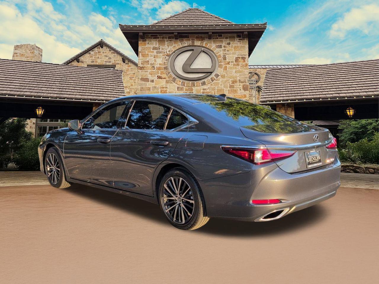 2025 Lexus ES 350