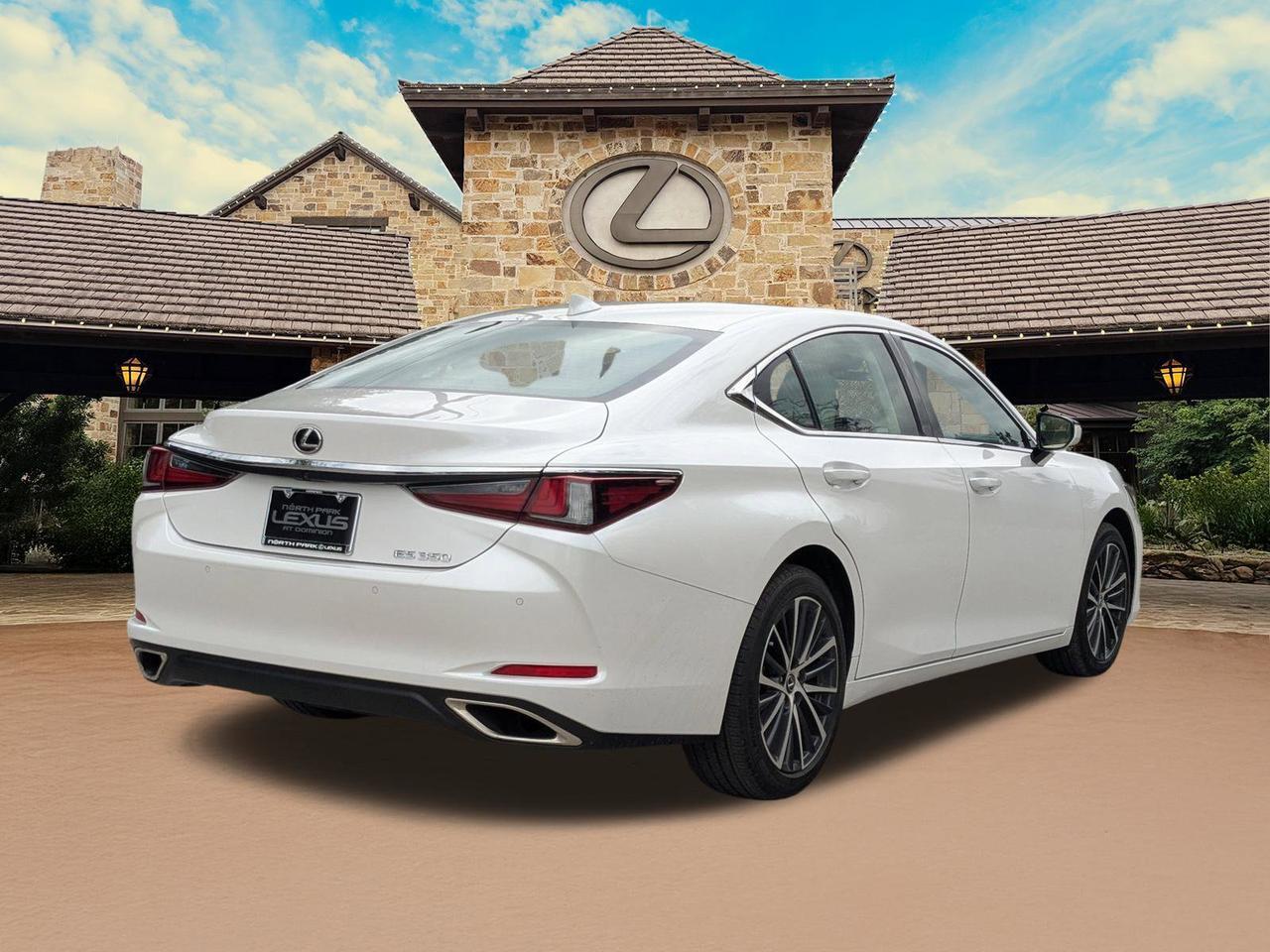 2025 Lexus ES 350