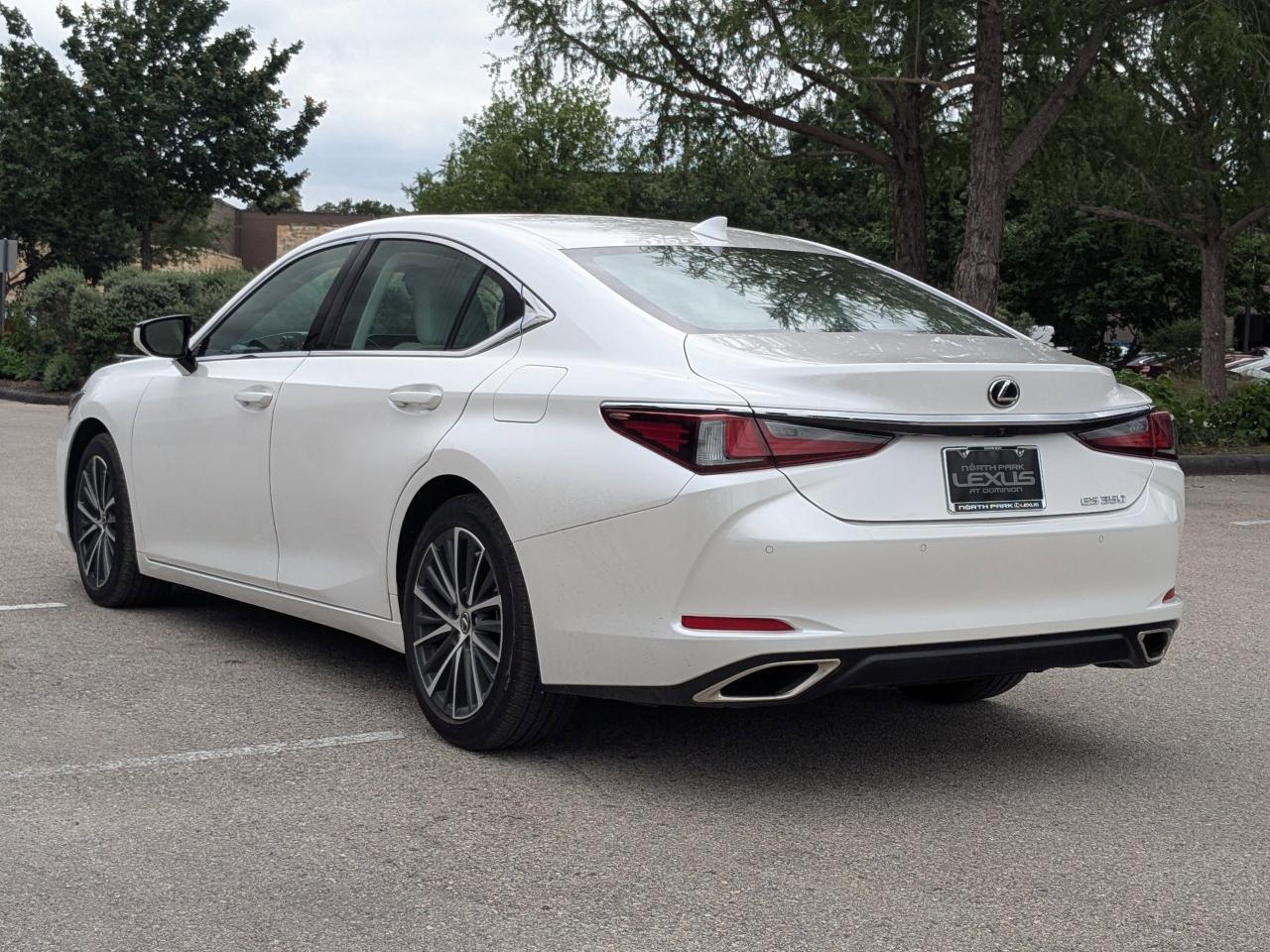 2025 Lexus ES 350