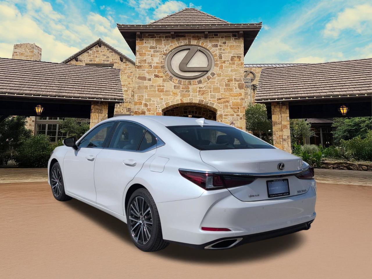 2025 Lexus ES 350