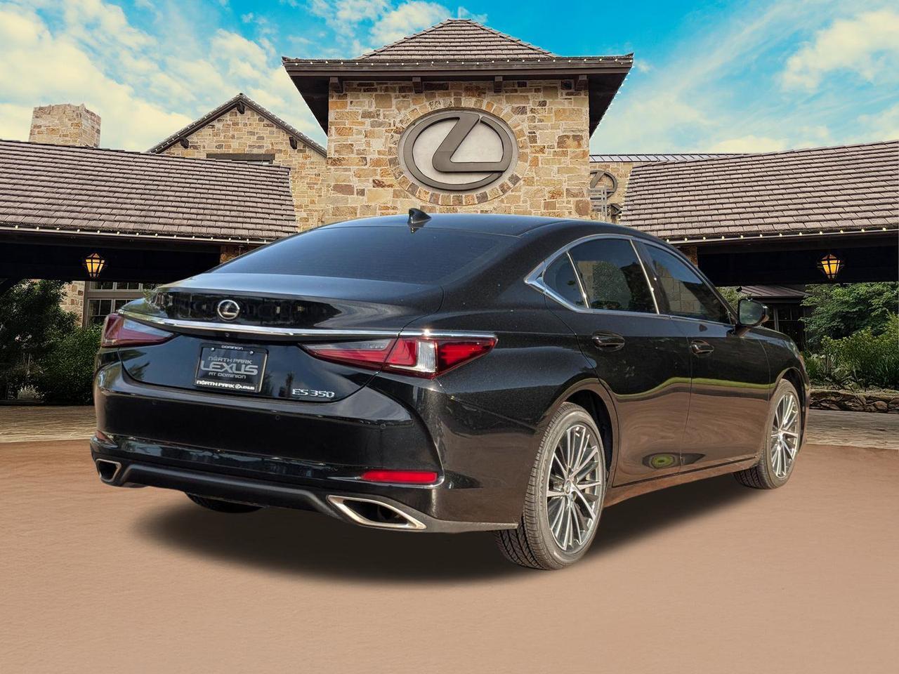 2025 Lexus ES 350