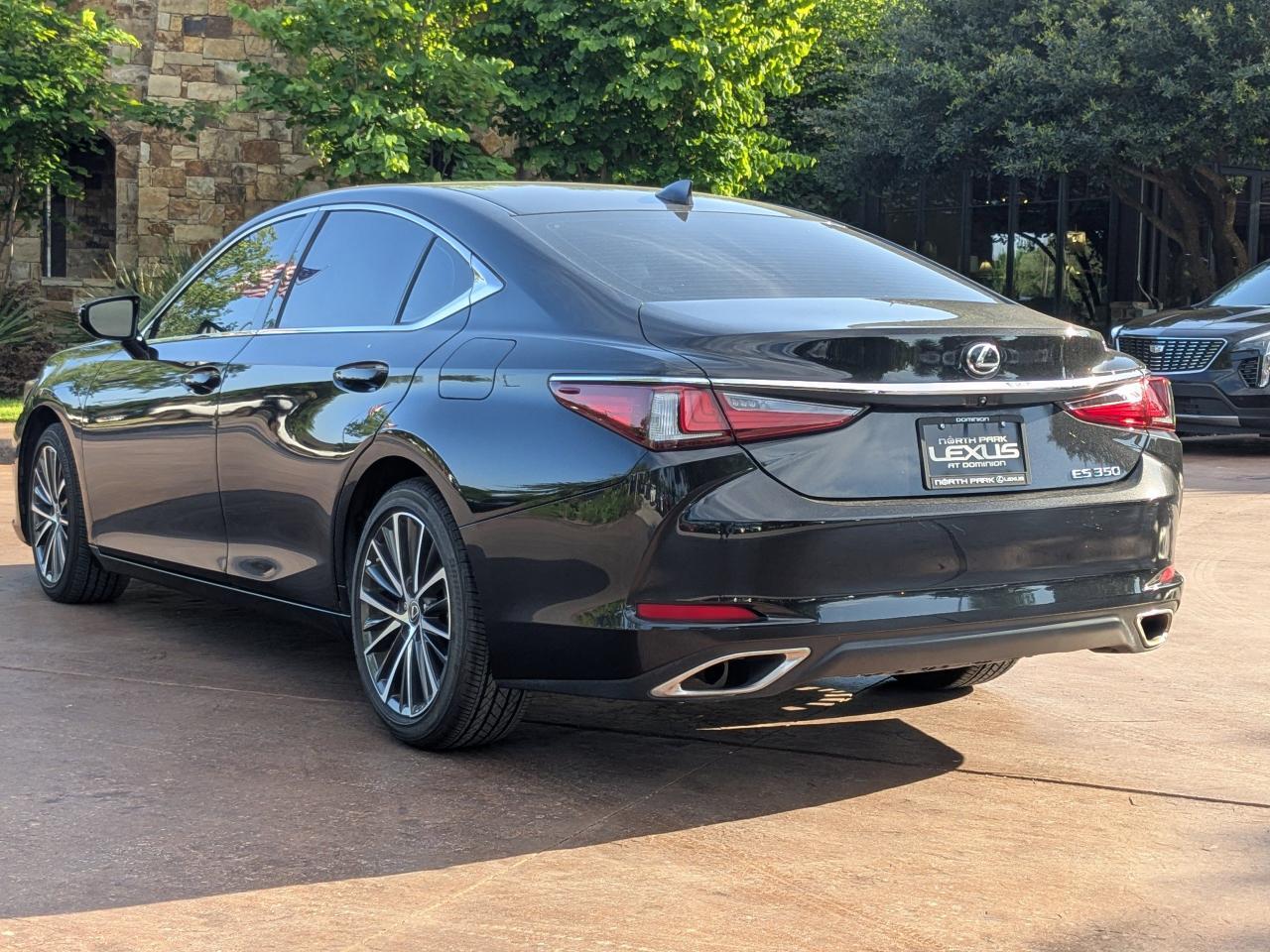 2025 Lexus ES 350