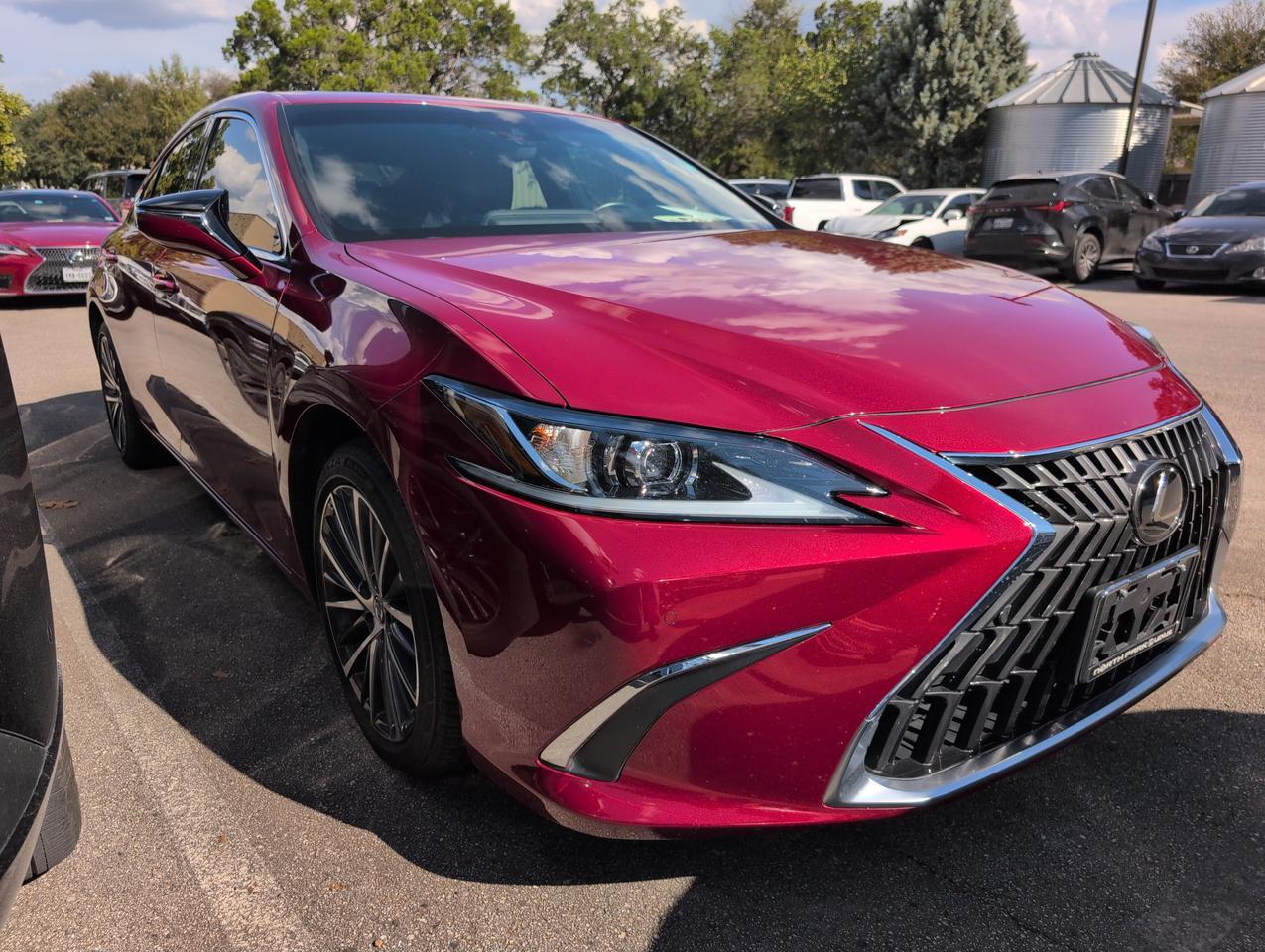 2025 Lexus ES 350