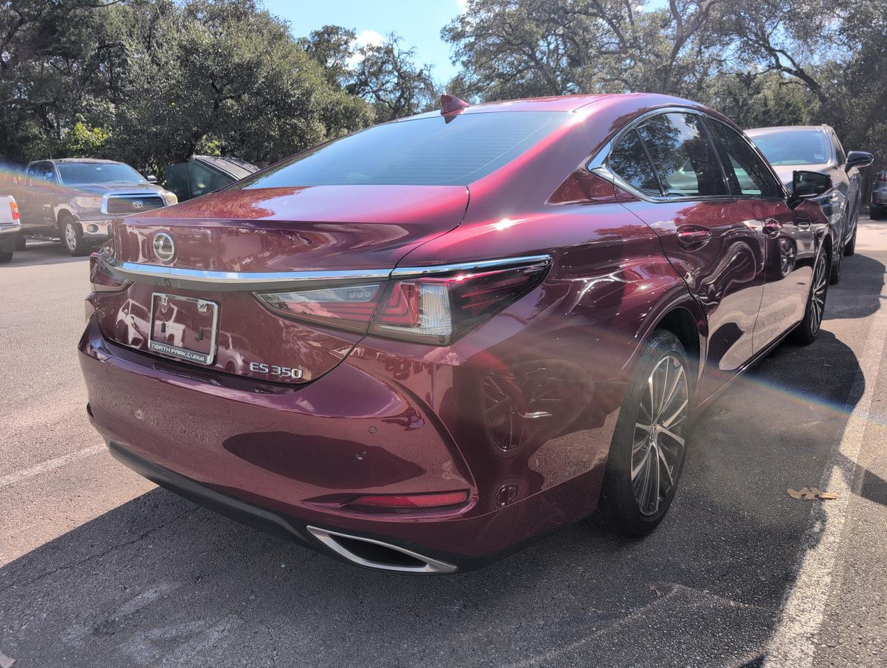2025 Lexus ES 350