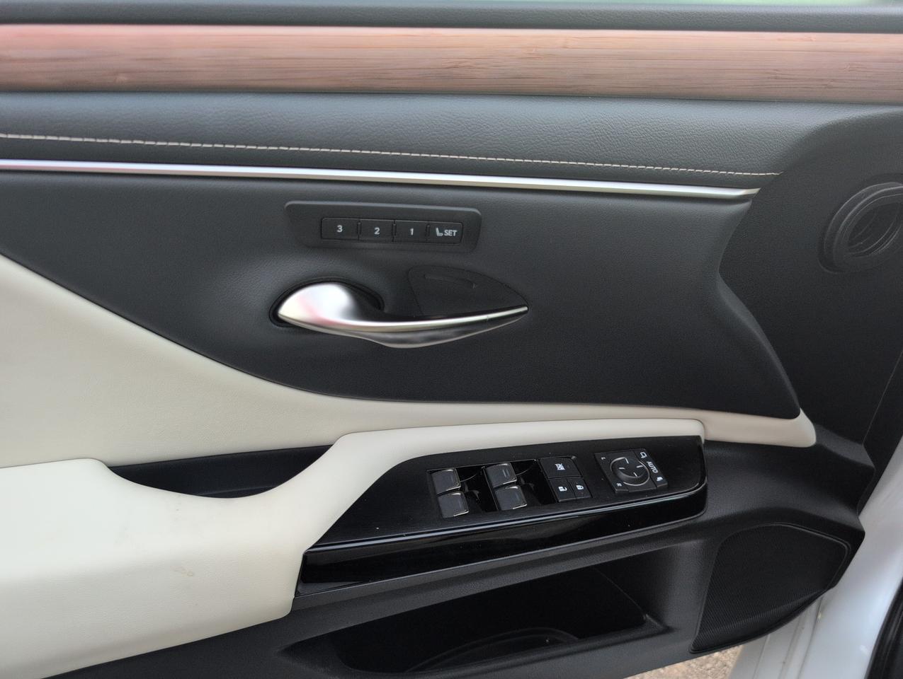 2025 Lexus ES 350 San Antonio TX