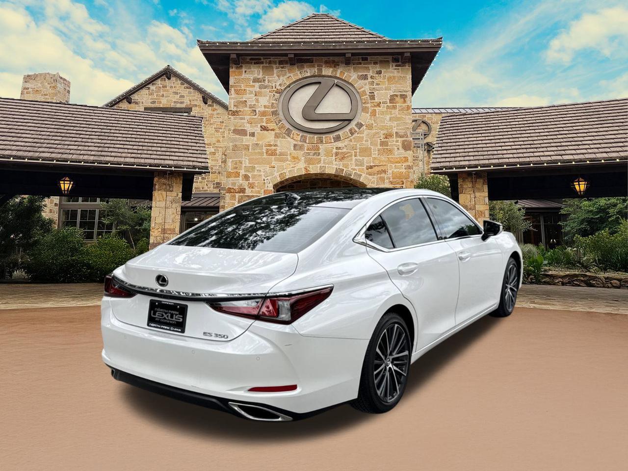 2025 Lexus ES 350