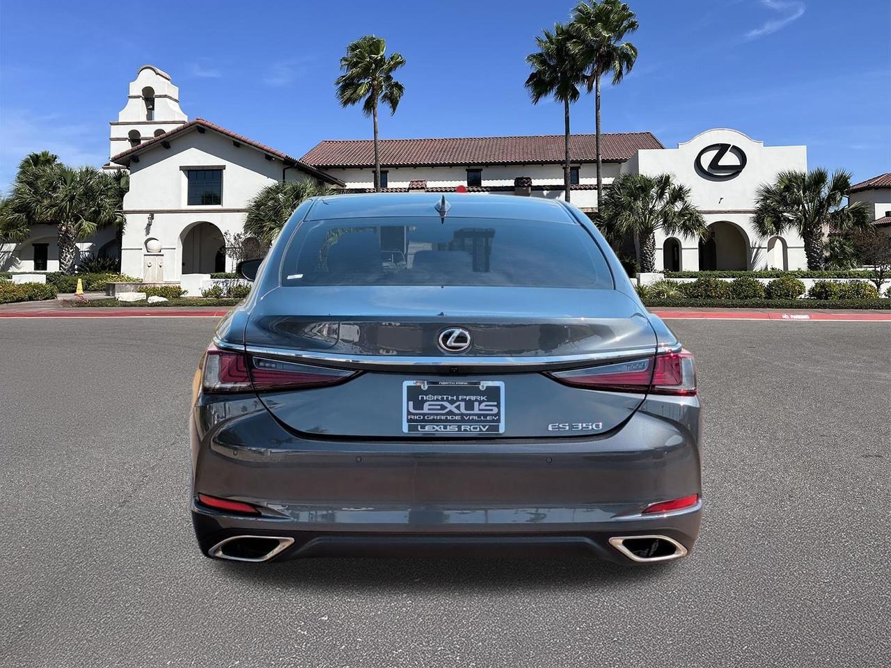 2025 Lexus ES 350