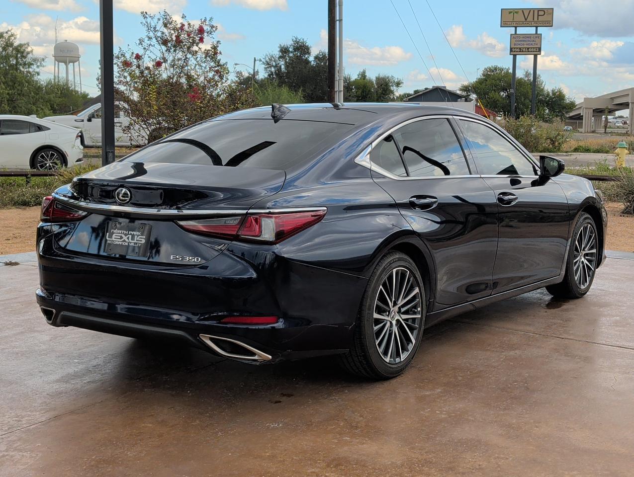 2025 Lexus ES 350