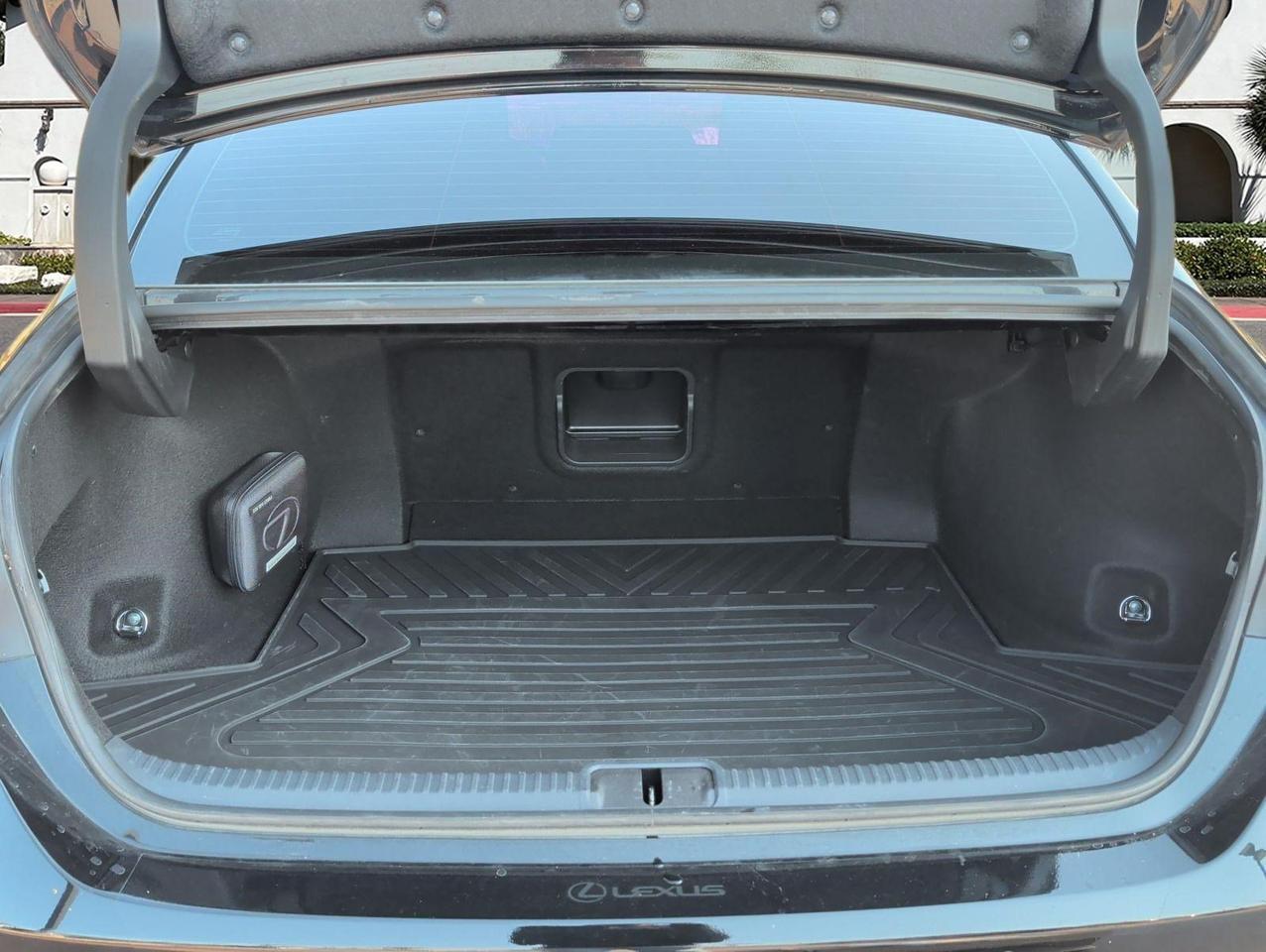 2025 Lexus ES 350 San Juan TX