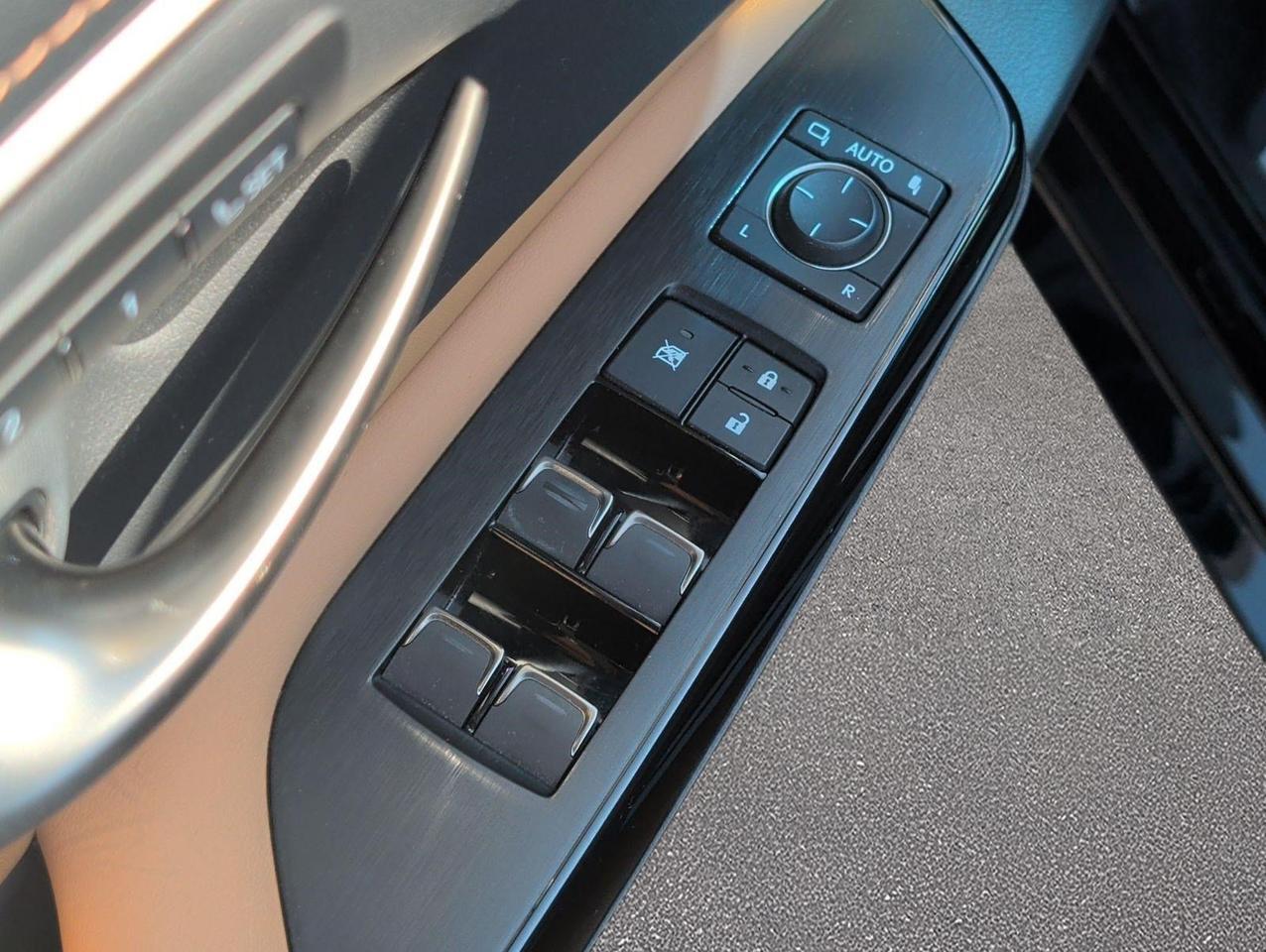 2025 Lexus ES 350 San Juan TX