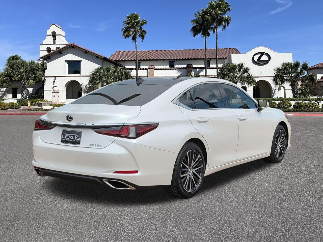 2025 Lexus ES 350