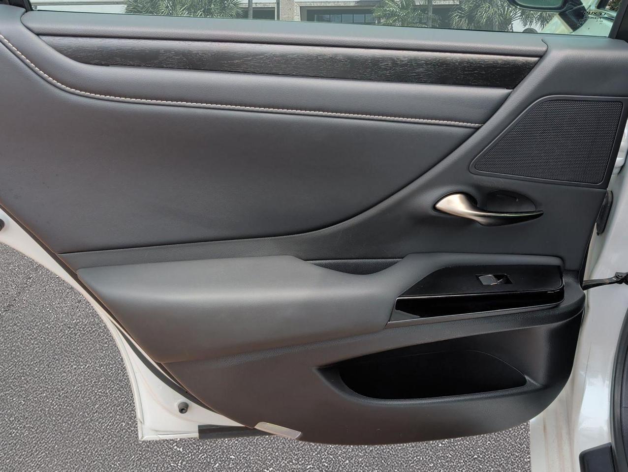 2025 Lexus ES 350 San Juan TX