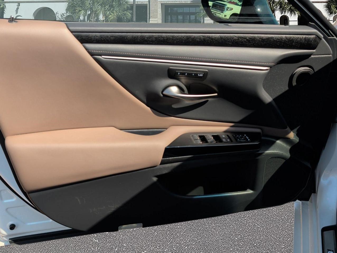 2025 Lexus ES 350 San Juan TX