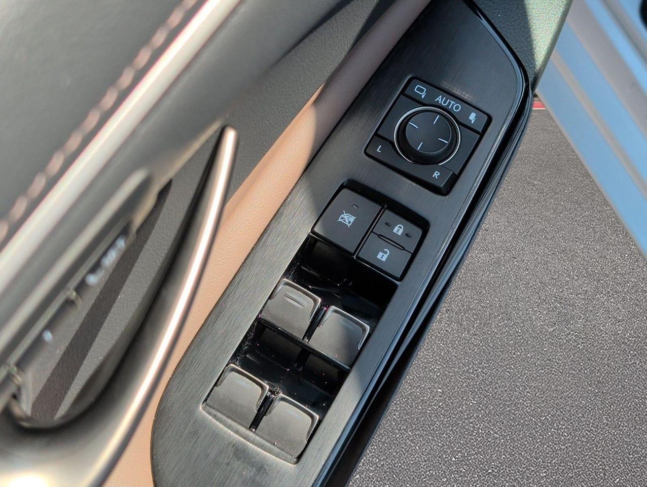 2025 Lexus ES 350 San Juan TX