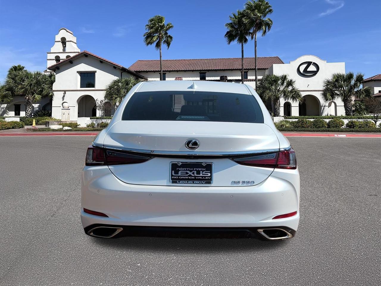2025 Lexus ES 350