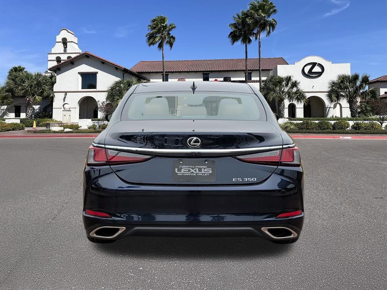 2025 Lexus ES 350