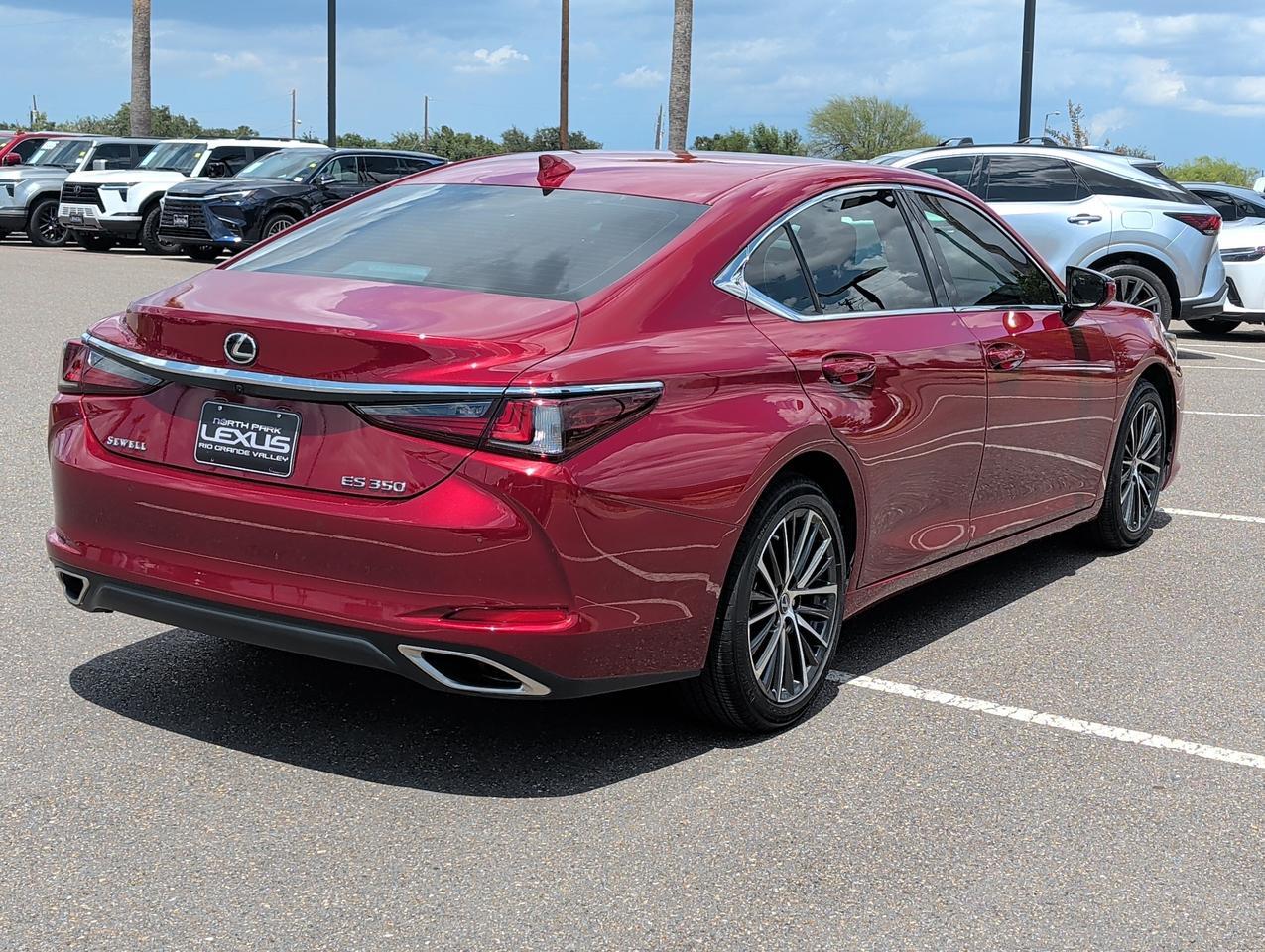 2025 Lexus ES 350