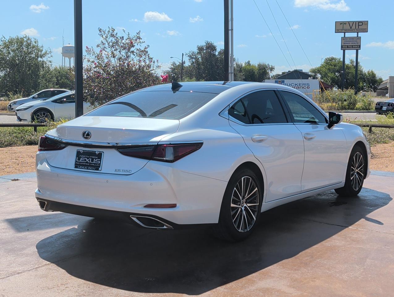2025 Lexus ES 350