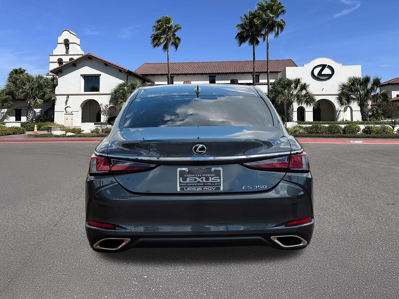 2025 Lexus ES 350