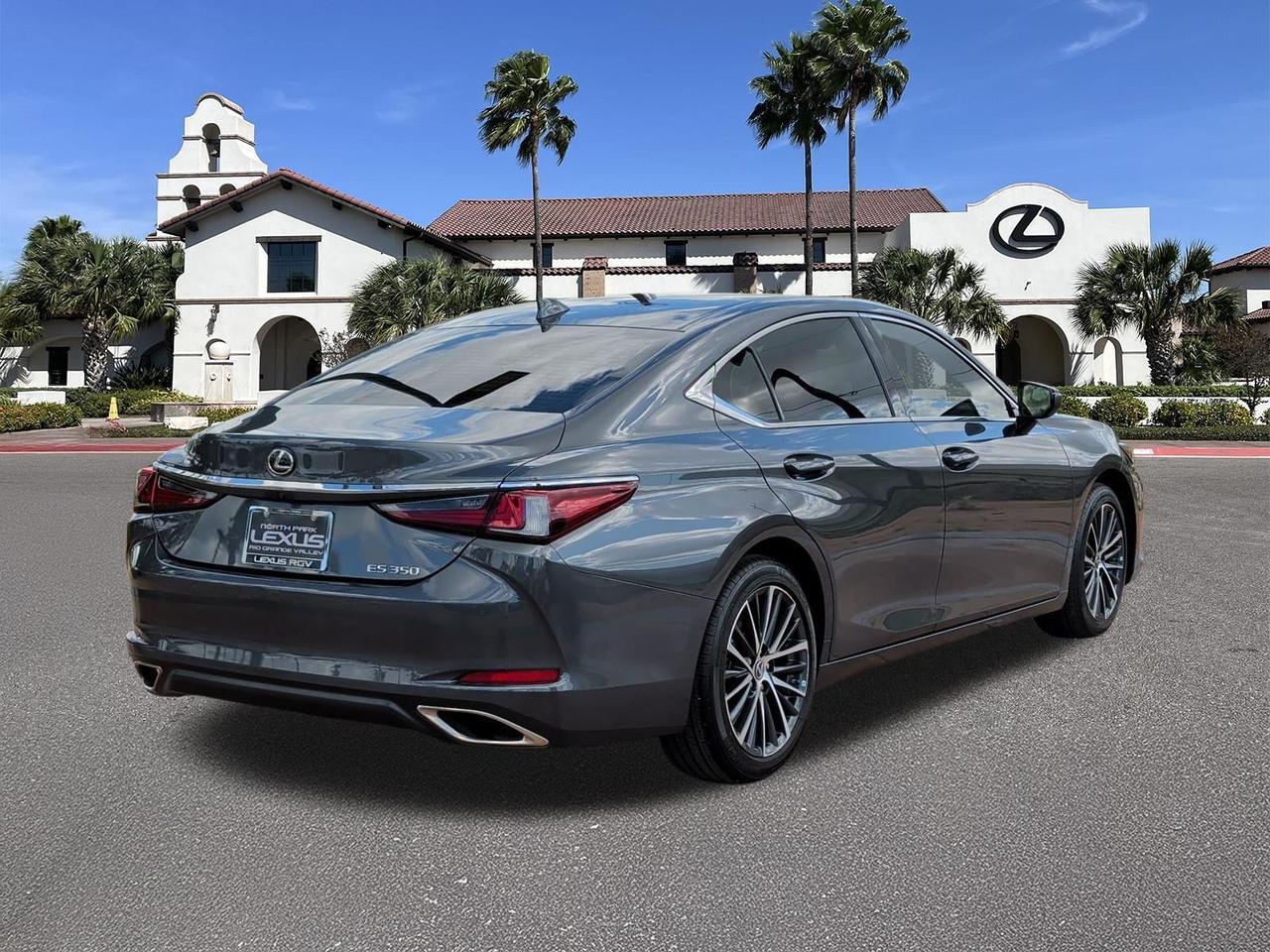 2025 Lexus ES 350