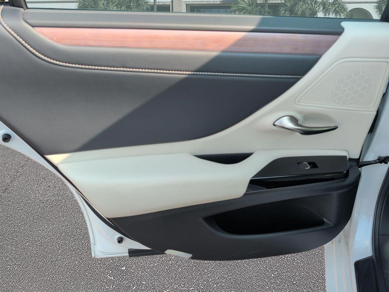 2025 Lexus ES 350 San Juan TX