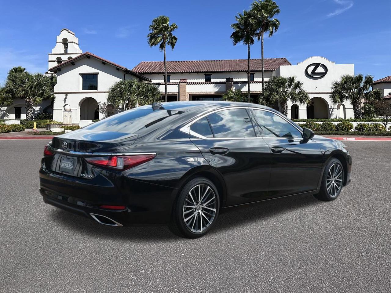 2025 Lexus ES 350