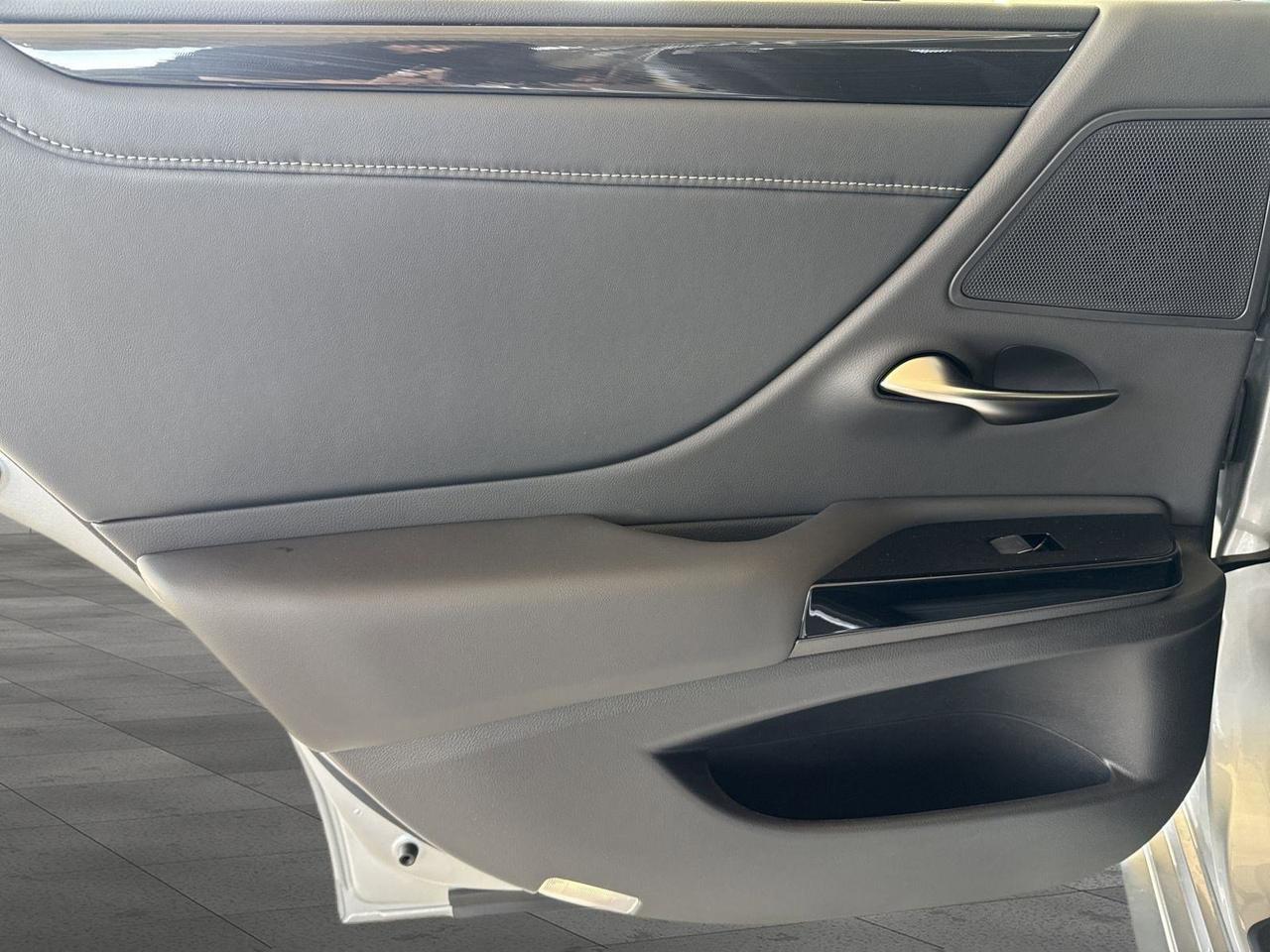 2025 Lexus ES 350 San Antonio TX