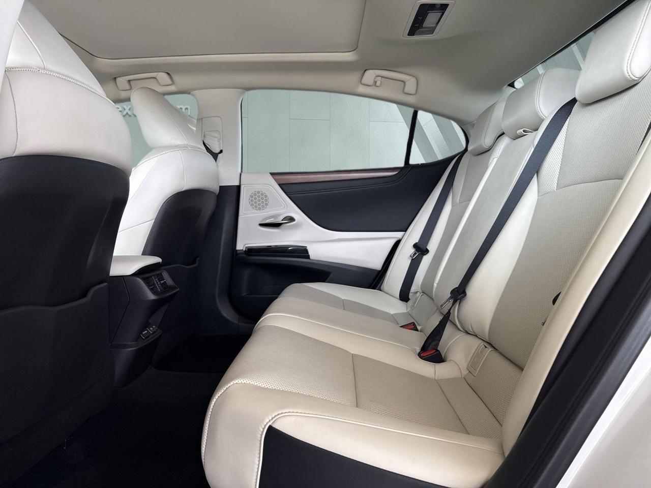 2025 Lexus ES 350 San Antonio TX