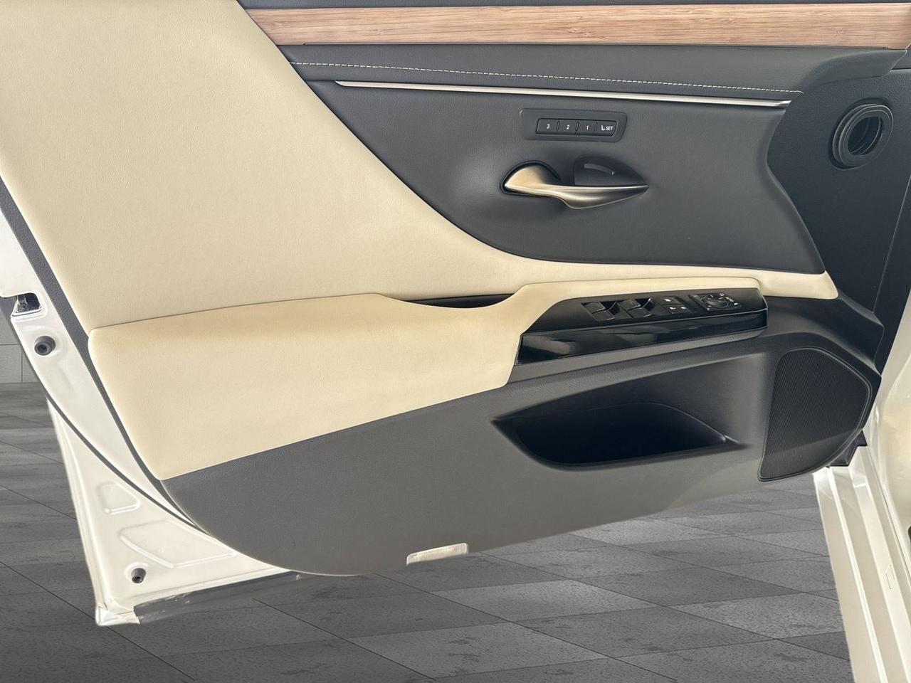 2025 Lexus ES 350 San Antonio TX