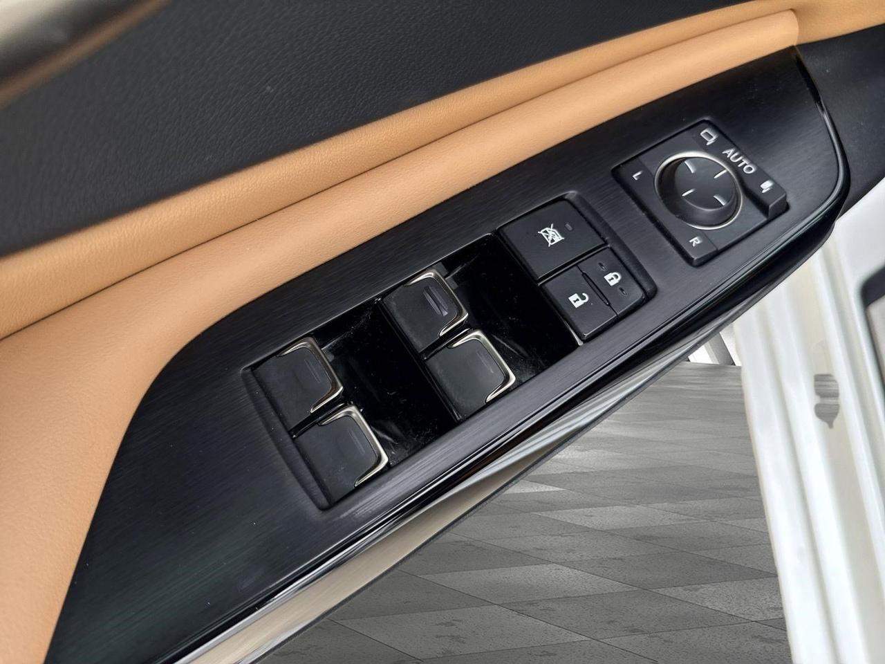 2025 Lexus ES 350 San Antonio TX