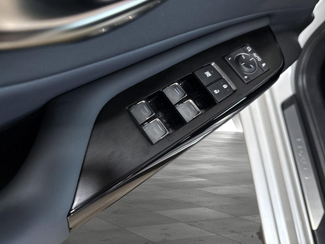 2025 Lexus ES 350 San Antonio TX