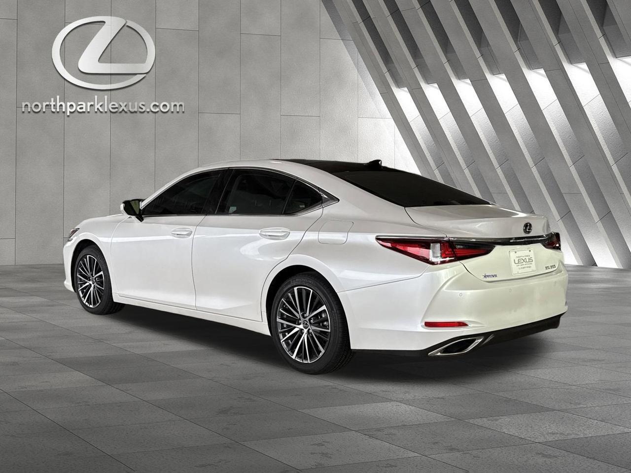 2025 Lexus ES 350