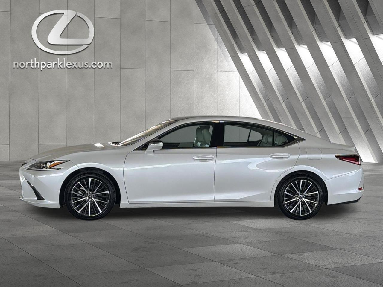 2025 Lexus ES 350
