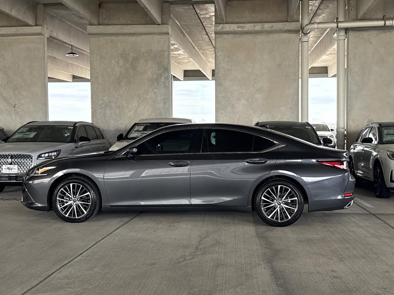 2025 Lexus ES 350